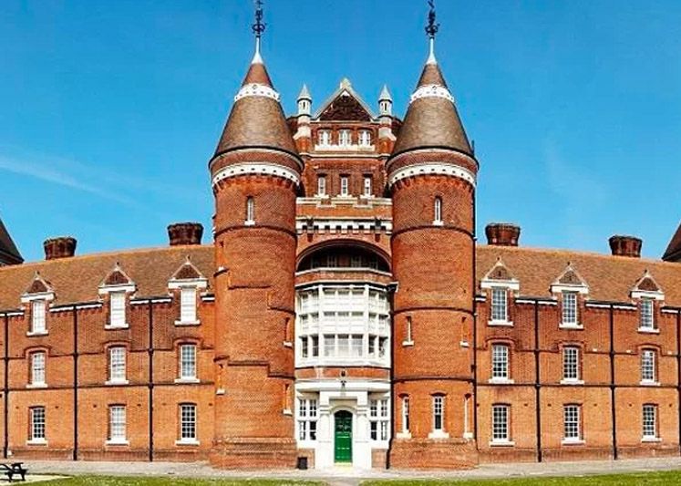 Exterior of the Portsmouth Museum Art Gallery